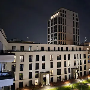 Apartment 3 2 Bathrooms 2 Toilets New Center Of Underground Parking Space Contactless Self Check-in Düsseldorf